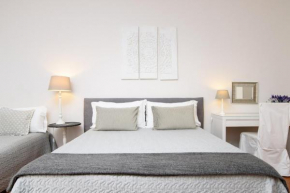Отель Finally Roma Apartment  Рим